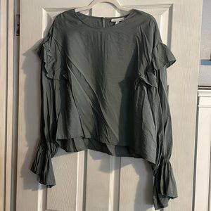 🟣2 for $10 bundle! Green Lightweight Peasant Long Sleeve Top with Ruffles